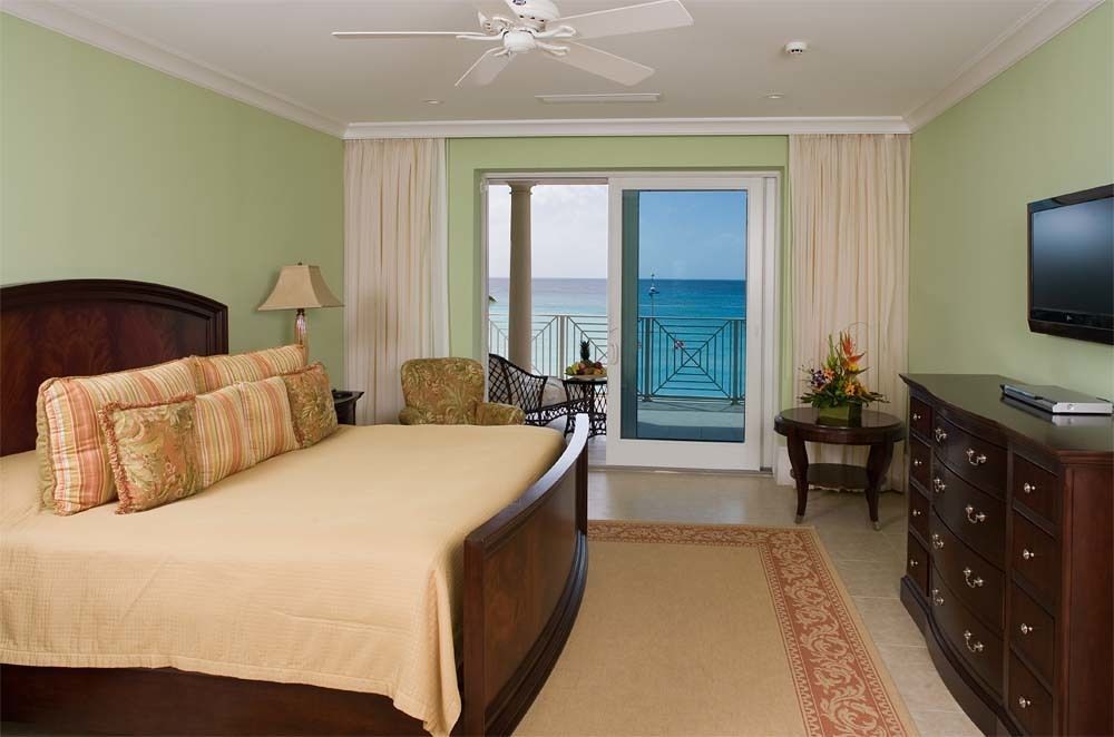 Caribbean Club Boutique Hotel, Grand Cayman Dog City Eksteriør bilde