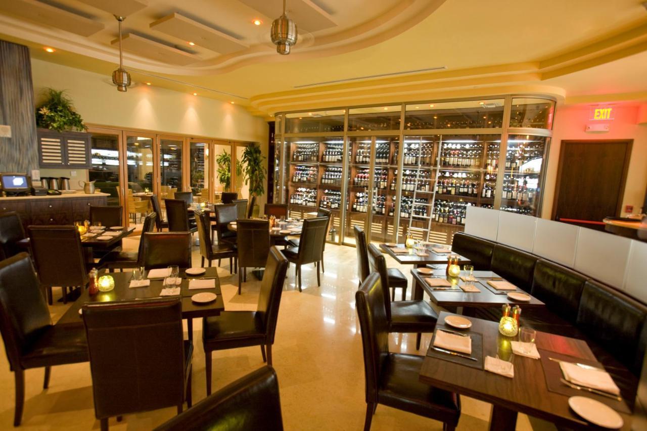 Caribbean Club Boutique Hotel, Grand Cayman Dog City Eksteriør bilde
